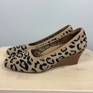 VIVAIA Margot Wedge Pro Leopard Square Toe Size 9/40 Animal Print Office Comfort